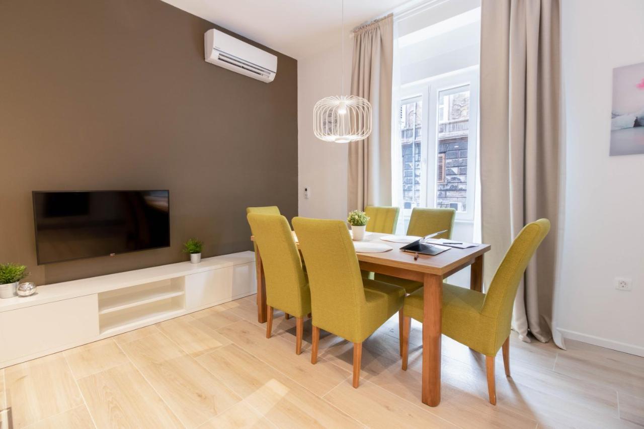 Apartments Fiorello Риека Экстерьер фото